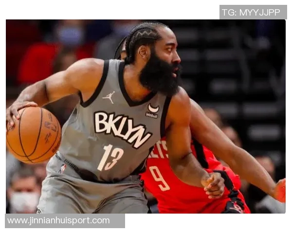 哈登离开火箭后的艰难旅程独自开车还要搬行李的心酸故事