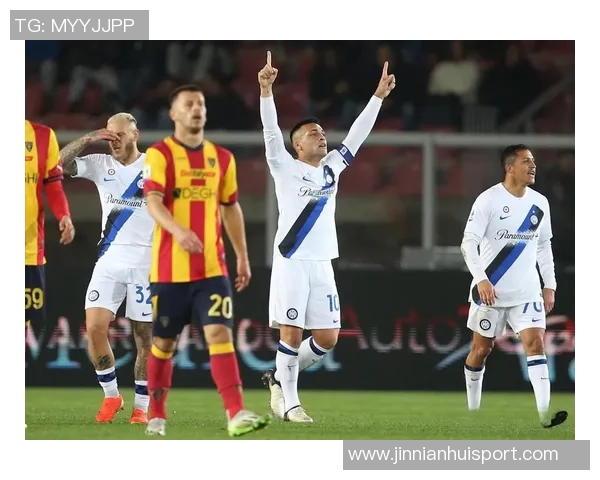 邓弗里斯与比塞克分享成功之路强调努力与专注的重要性