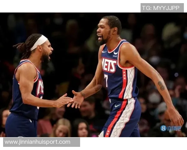 卡梅隆托马斯复出首节表现抢眼4投3中砍下9分并贡献1助攻